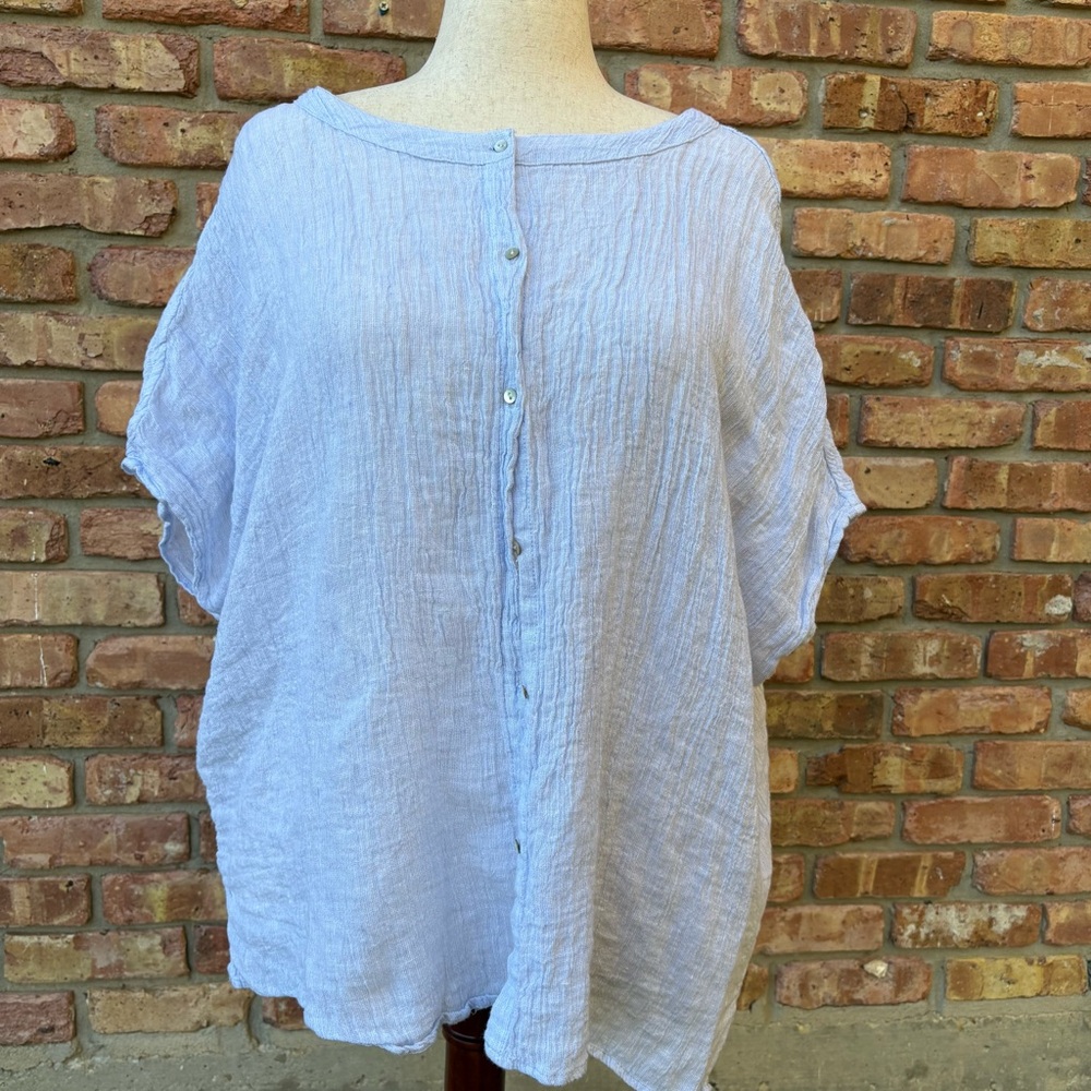 TAHARI LIGHT BLUE 100% LINEN LARGE CRINKLE BUTTON DOWN SHORT CAP SLEEVE TOP GUC